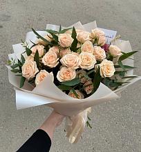 Букет Кремовые розы Латте в Челбасской